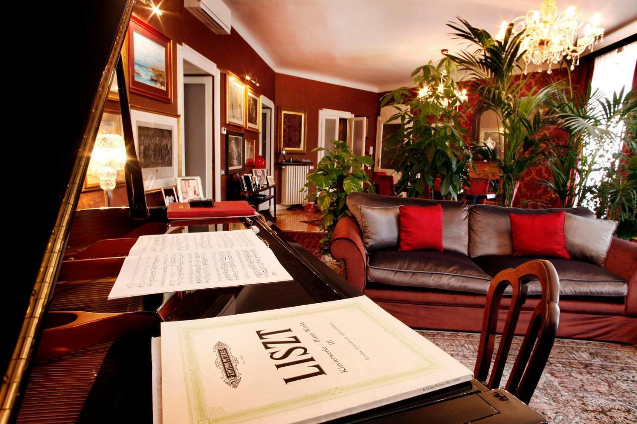 Luxury Room In Central Art Nouveau Building Next To Metro Station Mailand Exterior foto